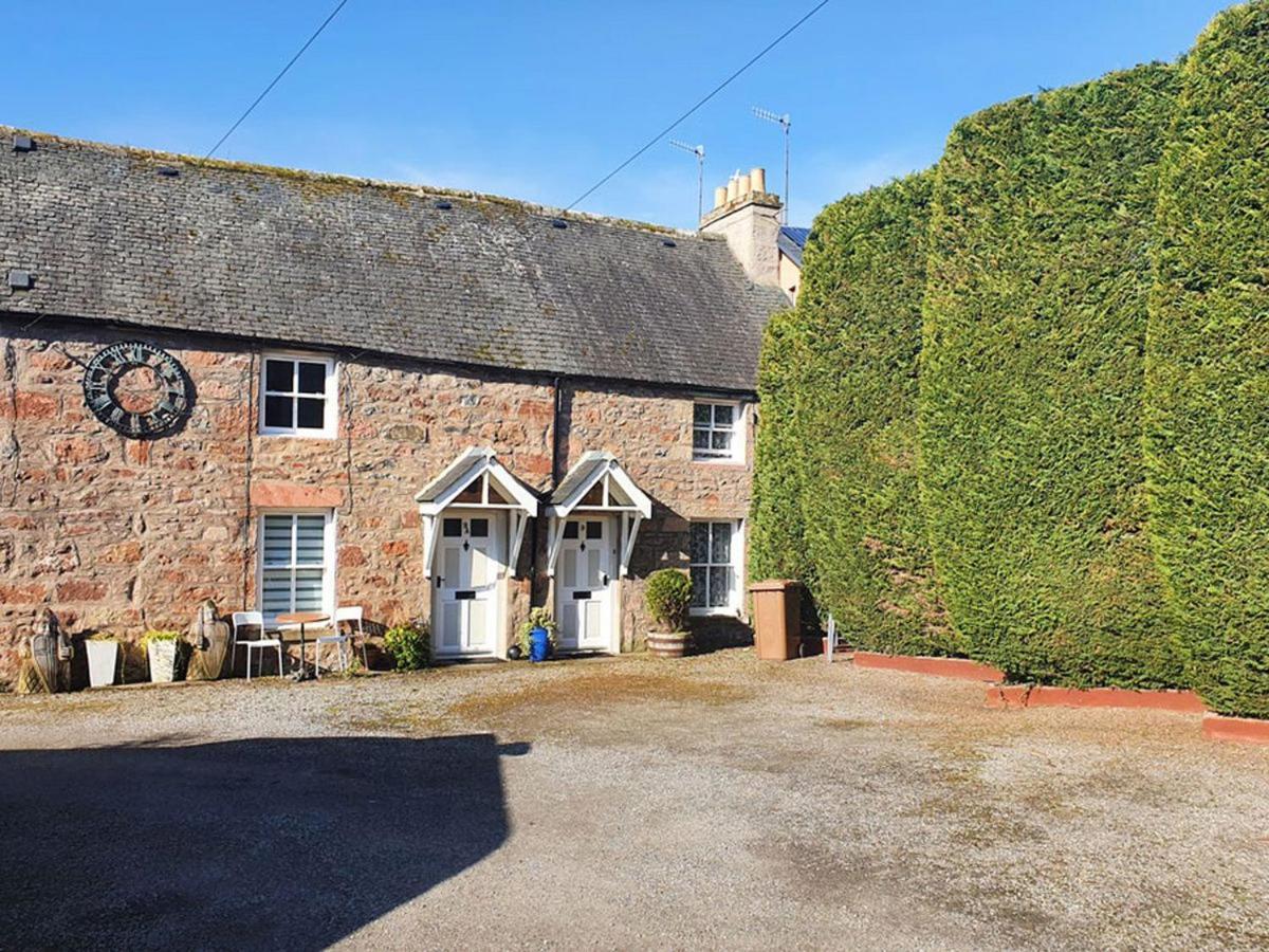 Alexander Cottage Inverness Exterior photo
